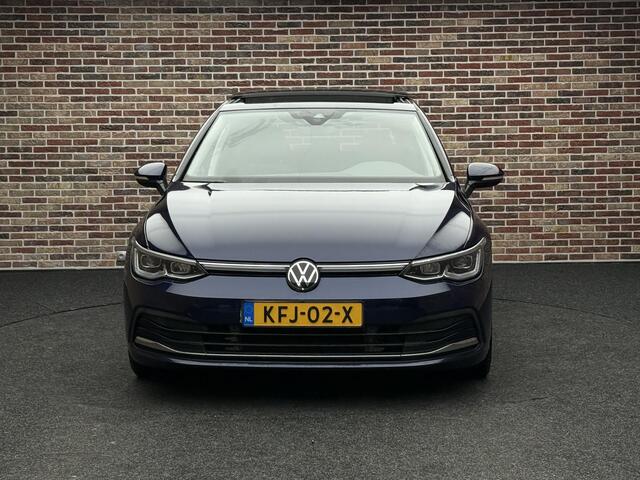 Volkswagen GOLF 1.4 eHybrid Style Panoramadak Virtual Massage Camera