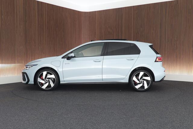Volkswagen GOLF 1.5 272pk eHybrid GTE Panoramadak Trekhaak 360Camera IQ.Light Keyless Virtual Cockpit Navigatie