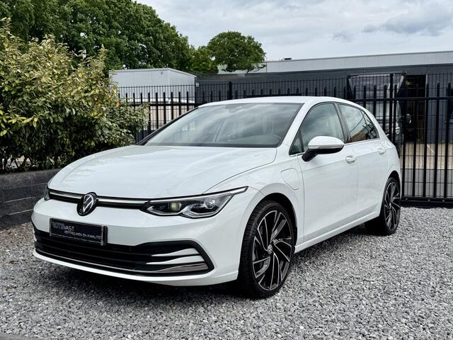 Volkswagen GOLF 1.4 eHybrid Style Navi|IQLight|Memoryinter|Stuuverw 204PK