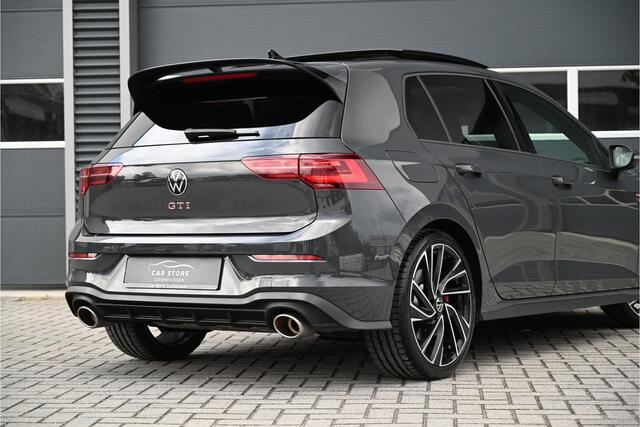 Volkswagen GOLF 2.0 TSI GTI CLUBSPORT 300 PK / PANO / LEDER / NURNBURGRING / HARMAN KARDON / IQ LIGHT / HEAD UP DISPLAY
