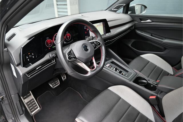 Volkswagen GOLF 2.0 TSI GTI CLUBSPORT 300 PK / PANO / LEDER / NURNBURGRING / HARMAN KARDON / IQ LIGHT / HEAD UP DISPLAY