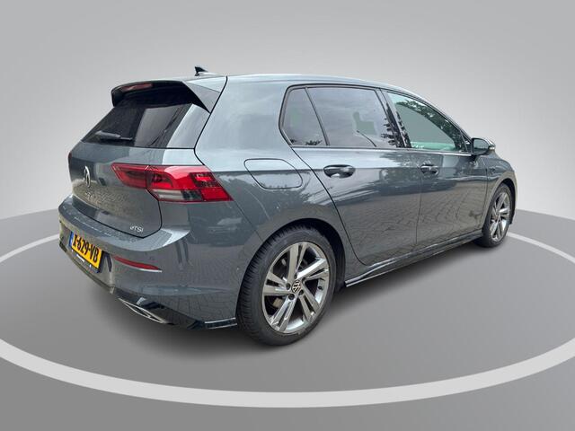 Volkswagen GOLF 1.5 eTSI 130pk DSG R-Line · Apple/Android Car Play · P-Sensoren · Navigatie · Sfeerverlichting · 17 Inch · Garantie t/m 12-02-2028 of 100.000km