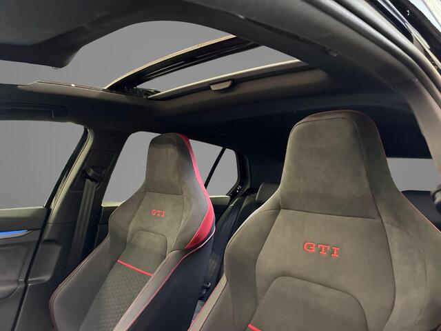 Volkswagen GOLF 2.0 TSI 300pk DSG GTI Clubsport · Nürburgring Modus · Panoramadak · Head-Up · 360 Camera · 19'' Inch · Harman Kardon · Garantie t/m 27-08-2030 of 100.000km