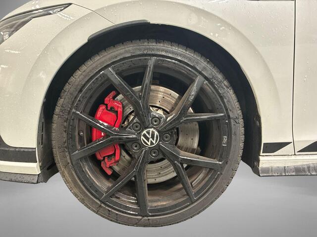 Volkswagen GOLF 2.0 TSI 300pk DSG GTI Clubsport · Panoramadak · Camera · Apple/Android Car Play · Sfeerverlichting · Stoel-& Stuurverwarming · 19'' Inch ·