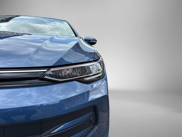 Volkswagen GOLF 1.5 eHybrid Life Edition Panoramadak · Achteruitrijcamera · Draadloze telefoonlader · Stuur- & Stoelverwarming