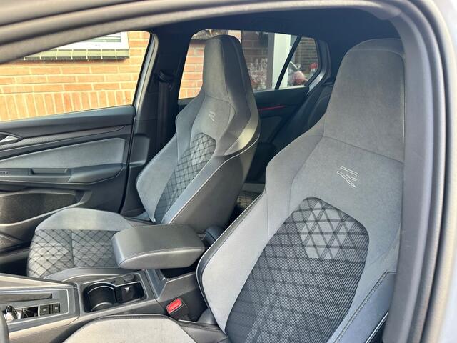 Volkswagen GOLF 1.5 ETSI R-LINE BNS+