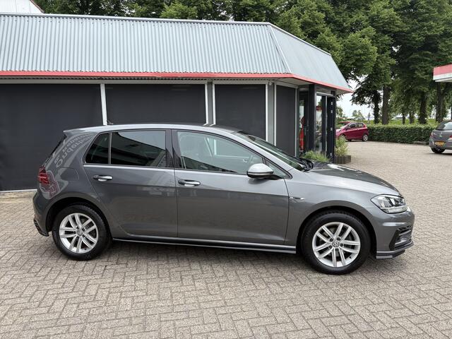 Volkswagen GOLF 1.5 TSI Highline Business R