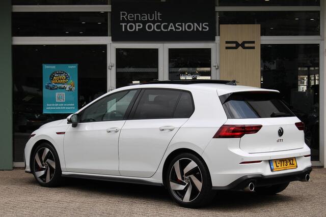 Volkswagen GOLF 2.0 TSI GTI Automaat | Navigatiesysteem | Panoramadak | Stoel en Stuurwielvewaring