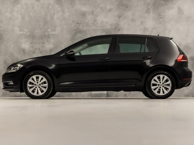 Volkswagen GOLF 1.4 TSI Sportline (APPLE CARPLAY, 1e EIGENAAR, GROOT NAVI, CAMERA, CLIMATE, SPORTSTOELEN, GETINT GLAS, ADAPTIVE CRUISE, NIEUWE APK, NIEUWSTAAT)