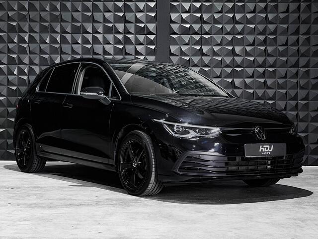 Volkswagen GOLF 1.0 eTSI Life | 17"| Sportstoelen | Led Plus | Privacy | Inteface Comf | Licht & Zicht