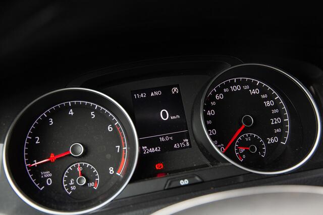 Volkswagen GOLF Variant 1.0 TSI Comfortline , Adap. cruise, Trekhaak, Carplay,