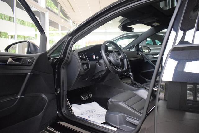 Volkswagen GOLF 2.0 TSI 4Motion R FULL OPTIONS! AKRAPOVIc|PANO|LED