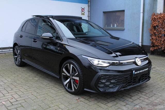Volkswagen GOLF 8.5 1.5 eHybrid GTE 272 Pk | Panorama dak | Stoel/Stuur verwarming | 360* Camera | Schuif/Kantel dak | Adaptive cruise controler | Keyless start | Apple CarPlay/Android Auto | Draadloze telefoonlader | IQ.Lights | Climate controle | Parkeersensoren V+A |