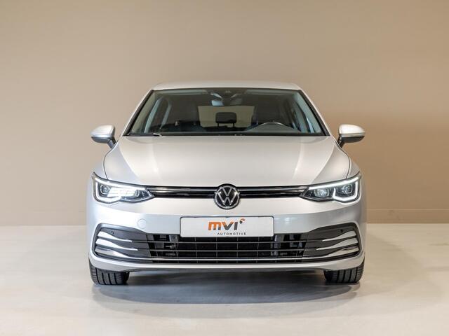 Volkswagen GOLF 1.5 eTSI Style 150pk / Elektrisch verstelbare voorstoel(en) met geheugen / Apple carplay / Dodehoek detectie / Adaptieve cruise control / Stoelverwarming