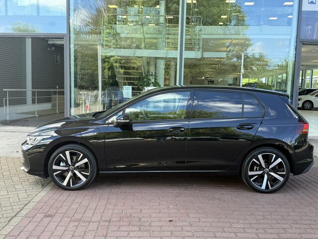 Volkswagen GOLF 1.5 eHybrid 204pk DSG Life Edition / Zwenkbare trekhaak / Dodehoek detectie / Stuur en stoelverwarming / 18'' LMV Rijdende demonstratieauto, bezichtiging op afspraak