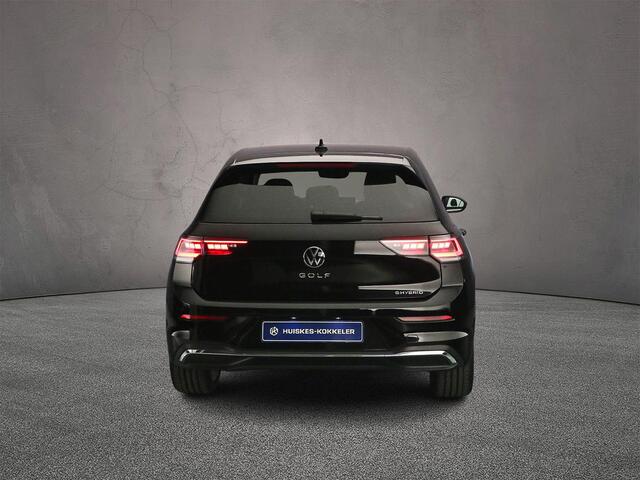 Volkswagen GOLF Style Edition 1.5 TSI eHybrid 204pk DSG Automaat Adaptive cruise control, 360 camera, LED matrix koplampen, Achteruitrijcamera, Stuurwiel verwarmd