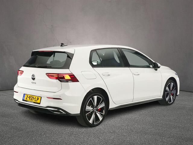 Volkswagen GOLF GTE 1.4 TSI eHybrid 245pk DSG Automaat Adaptive cruise control, Navigatie, LED koplampen, Parkeersensoren, App connect, Airco, DAB, Radio
