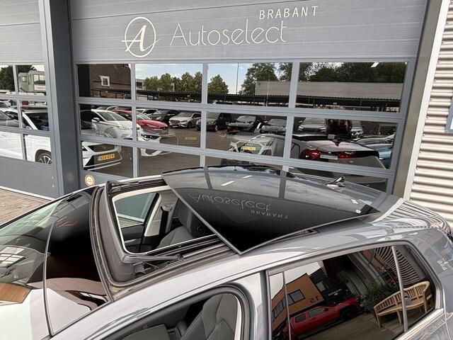 Volkswagen GOLF 1.5 eTSI Style Headup| Panorama| Cruise.ctrl