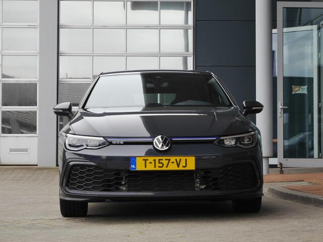 Volkswagen GOLF 1.4 eHybrid GTE | Afneembare trekhaak | Navigatie | Led | Climate control | Lichtmetalen velgen