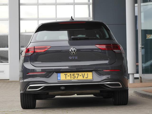 Volkswagen GOLF 1.4 eHybrid GTE | Afneembare trekhaak | Navigatie | Led | Climate control | Lichtmetalen velgen