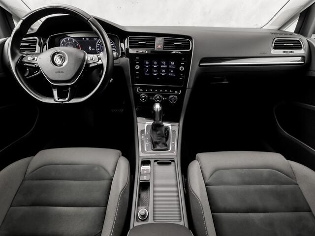 Volkswagen GOLF 1.5 TSI Sportline 150Pk Automaat (VIRTUAL COCKPIT, APPLE CARPLAY, GROOT NAVI, ALCANTARA, STOELVERWARMING, SPORTSTOELEN, GETINT GLAS, LED KOPLAMPEN, ADAPTIVE CRUISE, NIEUWSTAAT)