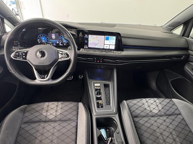 Volkswagen GOLF 1.5 eTSI R-Line Business | Navigatie | Achteruitrijcamera | Trekhaak | All-Season Banden | Adaptive Cruise Control | Stoelverwarming |