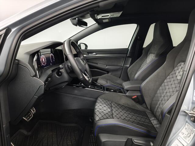 Volkswagen GOLF Variant 1.5 eTSI R-Line Edition | Panoramadak | Stoelverwarming | Achteruitrijcamera | Navigatie |
