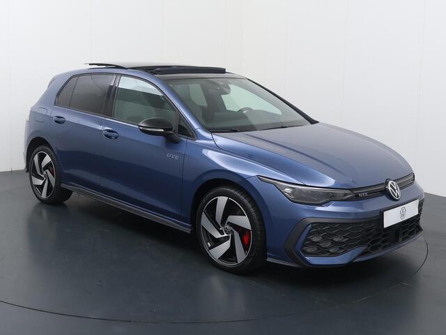 Volkswagen GOLF 1.5 eHybrid GTE | 272 PK | SoH 100% | Trekhaak | Panoramadak | Head-up display | Lederen bekleding | Achteruitrijcamera |