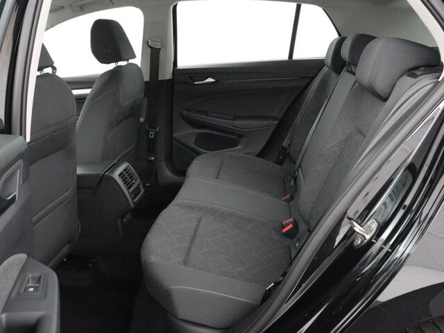 Volkswagen GOLF 1.0 TSI Life | Carplay | Adaptive cruise | Navigatie | Parkeerhulp | Full LED | Climate control | DAB | Bluetooth | Digital cockpit