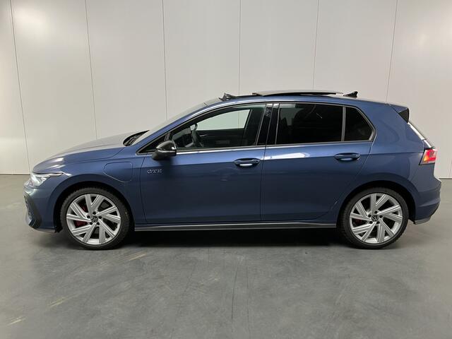 Volkswagen GOLF 1.5 eHybrid GTE / AUTOMAAT/ GARANTIE TM 07-2030/ 272PK/ PANO/ TREKHAAK/ DCC/ ACC/ APP-CONNECT/ PARK.SENSOR. + 360 CAMERA/ STUUR+STOELVERWARM./ KEYLESS/ DODEHOEK/ HEAD-UP/ NAVI/ DAB/ CLIMA/ LED/ 18'' LMV