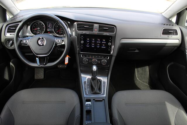 Volkswagen GOLF 1.5 TSI DSG-automaat Comfortline Business | Trekhaak
