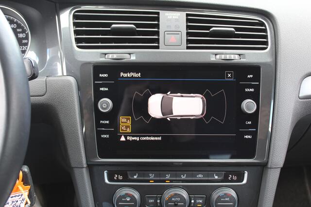 Volkswagen GOLF 1.5 TSI DSG-automaat Comfortline Business | Trekhaak