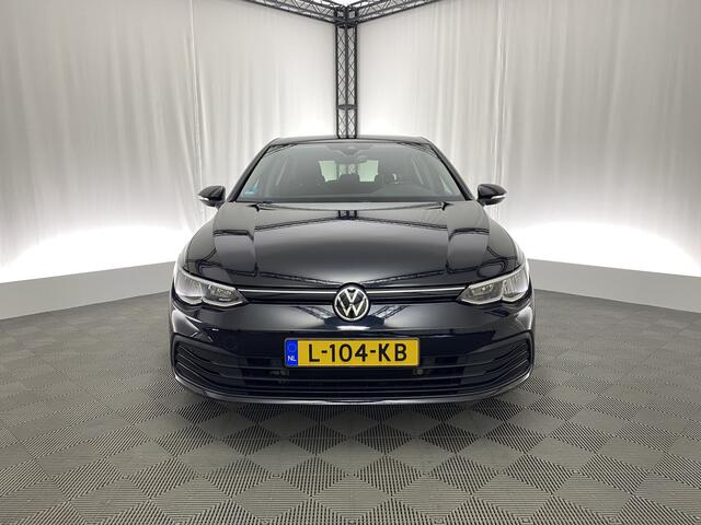 Volkswagen GOLF 1.5 TSI Style | Apple carplay | Virtual cockpit | Navi | Trekhaak | LED | Stoel- en stuurverwarming | Cruise