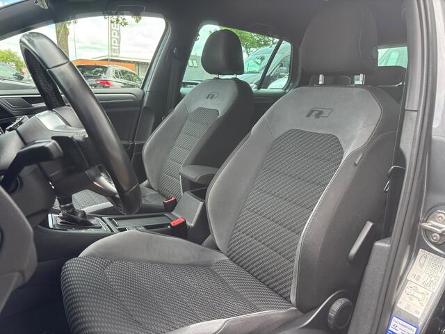 Volkswagen GOLF 1.5 TSI Highline Business R-Line | Automaat | Parkeersensoren | Apple Carplay | Adaptieve Cruise