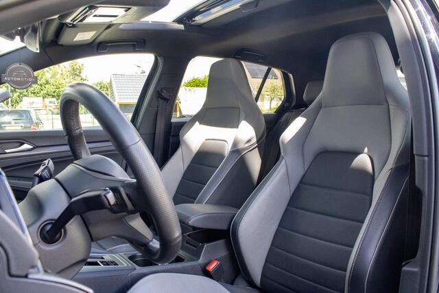 Volkswagen GOLF 1.4 eHybrid GTE PANO LEDER CAMERA HUD ACC DODEHOEK