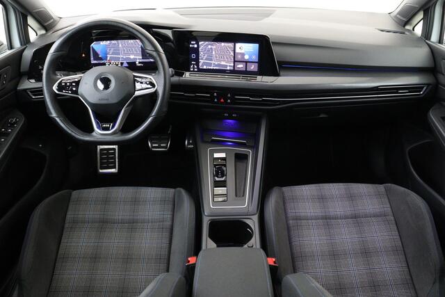 Volkswagen GOLF 1.4 eHYBRID GTE -PANO.DAK|HEAD-UP DISP.|IQ.LIGHT|DODEHOEK|KEYLESS|CAMERA|SOEL/STUURVERW.|18"BAKERSFIELD