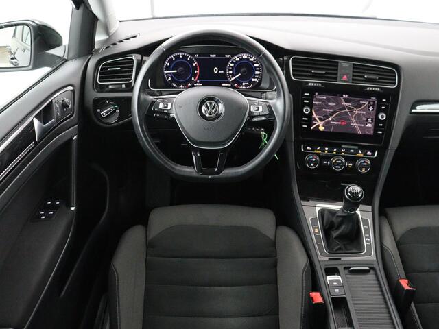 Volkswagen GOLF 1.0 TSI R-Line | Carplay | Adaptive Cruise | Massage | Stoelverwarming | Climate control | Bluetooth | Navigatie | Virtual Cockpit | Parkeerhulp