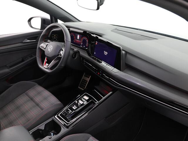 Volkswagen GOLF 2.0 TSI 245pk DSG GTI · Panoramadak · Camera · Dodehoeksensoren · Matrix LED · Stuur- & Stoelverwarming · Keyless ·