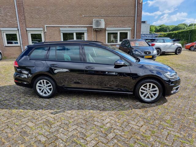 Volkswagen GOLF Variant 1.0 TSI Highline ?MOOIE AUTO ?CARPLAY ?TREKHAAK