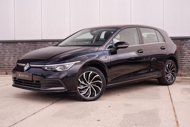 Volkswagen GOLF 1.4 eHybrid Style | Carplay | Camera | Memory | Navi | Sfeerverlichting | LED | IQ-Light