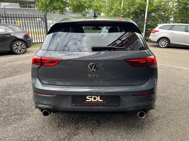 Volkswagen GOLF 2.0 TSI GTI // ADAPT. CRUISE // SCHUIF-KANTELDAK // DODEHOEK // VIRTUAL COCKPIT // CAMERA+SENSOREN // NAVI+CARPLAY //