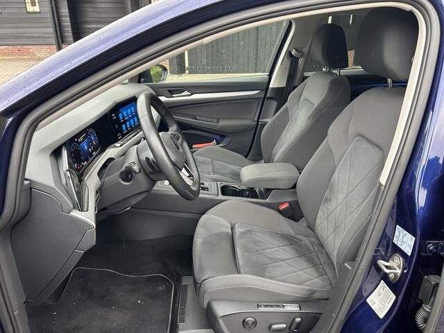 Volkswagen GOLF Variant 1.0 eTSI Life Business Dig Dashbord Clima Cruise Pdc Trekhaak Nap