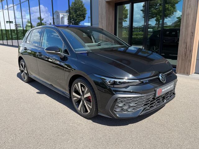 Volkswagen GOLF 1.5 eHybrid GTE 272pk | Trekhaak | IQ light | Camera | Head-up | Rijklaar incl. garantie