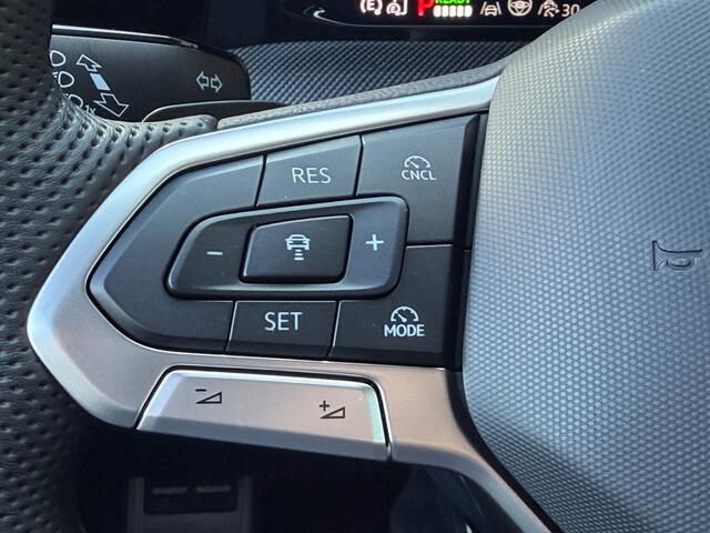 Volkswagen GOLF 1.5 eHybrid GTE 272pk | Trekhaak | IQ light | Camera | Head-up | Rijklaar incl. garantie