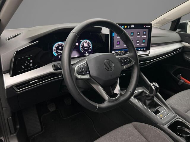 Volkswagen GOLF Life Edition 1.5 TSI 115pk Adaptive cruise control, Achteruitrijcamera, Parkeersensoren, LED koplampen, Airco, DAB, Radio, Bluetooth, App connect