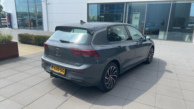 Volkswagen GOLF 1.0 eTSI 110pk Life Business DSG / Keyless / IQ Light / Camera / Trekhaak