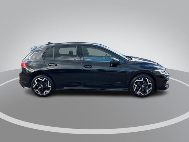 Volkswagen GOLF 1.5eTSI/150PK R-Line DSG · Camera · Apple/Android Car Play · Stuur- & Stoelverwarming · Garantie t/m 14-03-2027