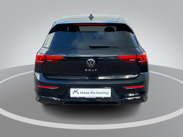 Volkswagen GOLF 1.5eTSI/150PK R-Line DSG · Camera · Apple/Android Car Play · Stuur- & Stoelverwarming · Garantie t/m 14-03-2027