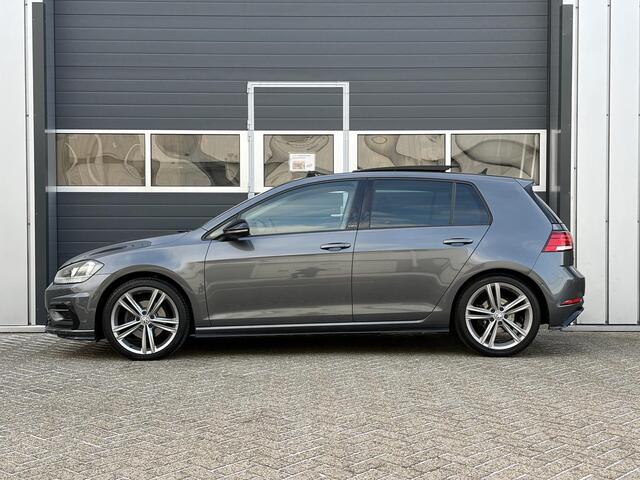 Volkswagen GOLF 1.5 TSI Highline Business R | R line | Panoramadak | Dodehoek | Stoel verwarming | Carplay |