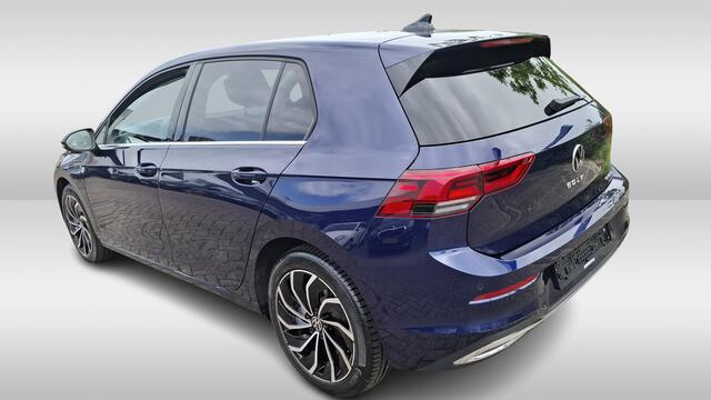 Volkswagen GOLF 1.4 eHybrid 204pk Style DSG Automaat Memory / Camera / LED koplampen / 17" LMV / Navigatie / Digital Cockpit HAL